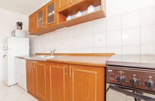 Jadranovo Apartment | Cozy apartment in Jadranovo with WiFi
