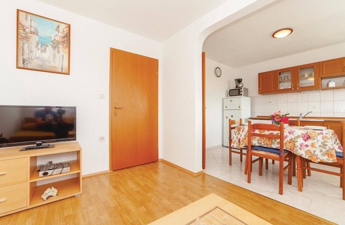 Jadranovo Apartment | Cozy apartment in Jadranovo with WiFi