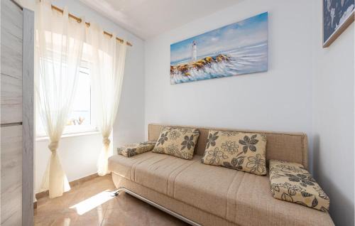 Kosljun Apartment | Cozy Apartment In Kosljun With Wifi