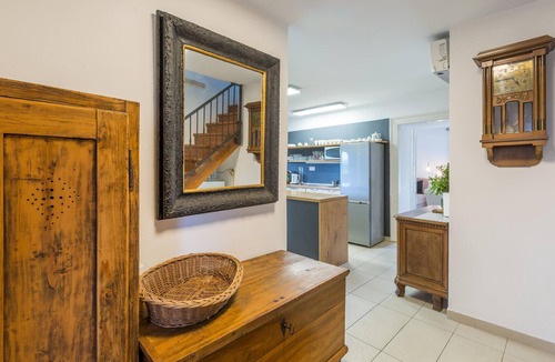 Zbandaj Apartment | Cozy apartment in Porec with WiFi
