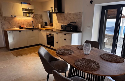 Dubrovacko Primorje House | Cozy Coastal Retreat in Dubravica