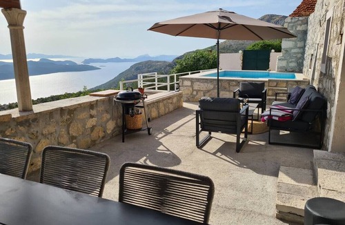 Dubrovacko Primorje House | Cozy Coastal Retreat in Dubravica