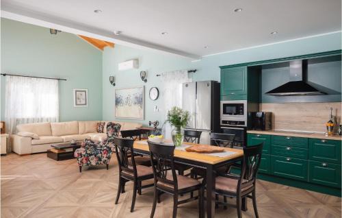 Drnis House | Cozy Home In Drnis With Sauna