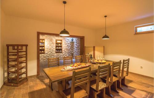 Prolozac House | Cozy Home In Glavina Donja With Sauna