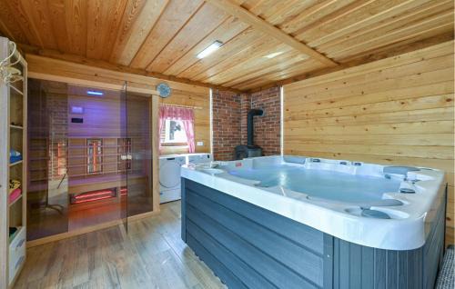 Ludbreg House | Cozy Home In Vinogradi Ludbreski With Sauna