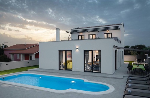 Skatari House | Cozy home in Pula with private swimming pool, can be inside or outside