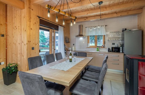 Mrkopalj House | Cozy home in Sunger with WiFi