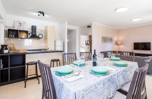 Veprinac House | Cozy home in Veprinac