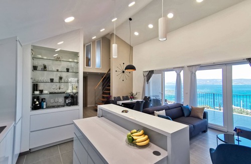 Borak Apartment | Cozy, modern and new apartment with the best view on Omis city and Adriatic sea