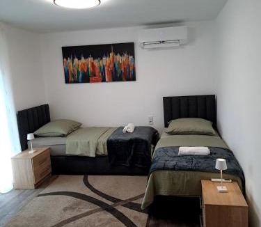 Valpovo Apartment | Dedin dvorac