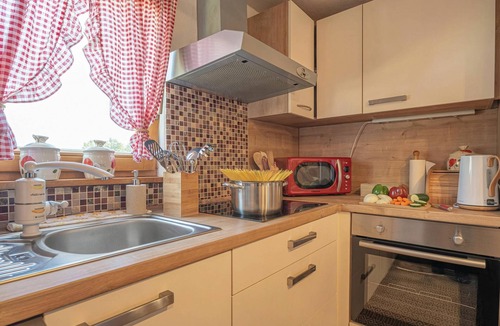 Ljutomer House | Deer's Hill - Sauna, Hot Tub, Garden, Mala Nedelja, Slovenia