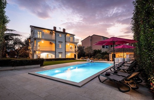Gulici House | Dog-friendly villa with private pool, panoramic sea view, outdoor kitchen, cot