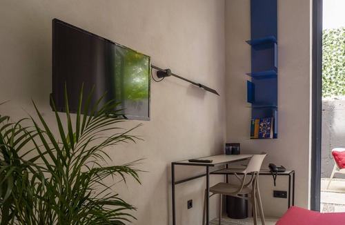 Cove Tri Zala (Zrnovo) Bed & Breakfast | Double Room with Patio - Moro Inn B&B Korcula