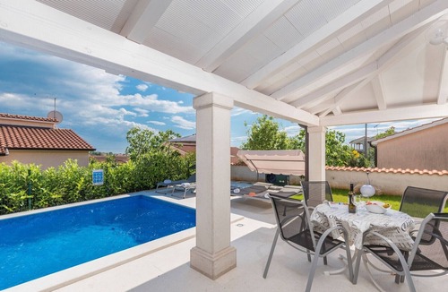 Zbandaj Villa | Elegant Villa Delijamo with private Pool near Poreč – Peaceful Istrian Escape