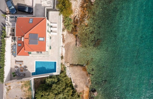 Stobrec House | Epetium Beach Villa by Interhome