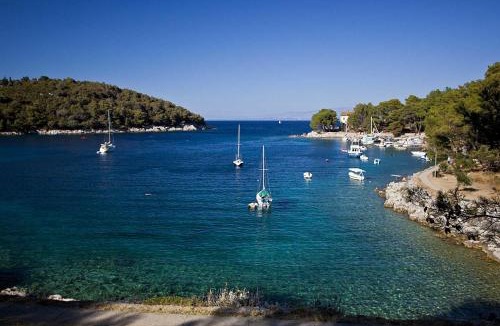 Cove Murtar Apartment | Exclusive Apartment LisaHome by the sea, boot mooring and private parking