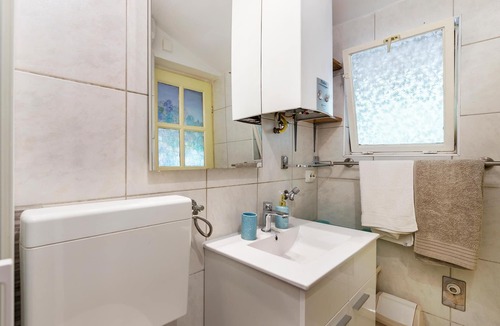 Banjole House | Extremely attractive small vacation home in Banjole near Pula.
