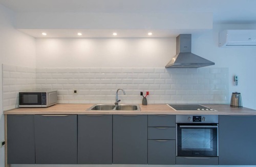 Radini House | für 10 Personen und 2 Kinder in Juricani, Istrien (Istrische Riviera) by Interhome
