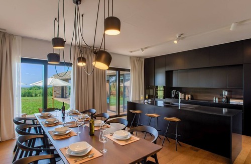 Porec House | für 6 Personen und 4 Kinder in Porec-Jurici, Istrien (Westküste von Istrien) by Interhome