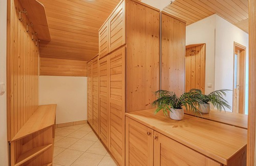 Rigelj pri Ortneku Apartment | Farm Stay Oblak XL Studio + Shared Sauna, Ortnek, Slovenia