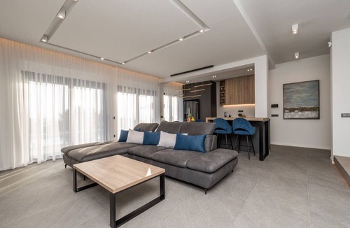 Jakisnica House | Ferienvilla "Villa Aria" mit Whirlpool by Interhome