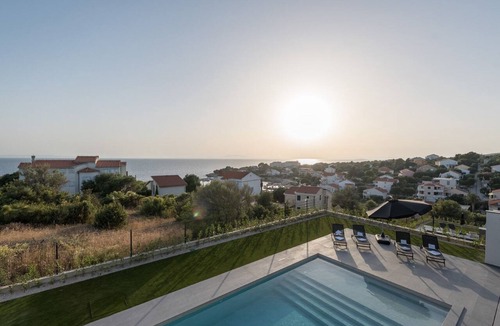 Jakisnica House | Ferienvilla "Villa Aria" mit Whirlpool by Interhome