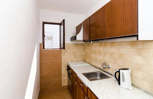 Orebic Apartment | Four-bedroom apartment near beach Dingač - Borak (Pelješac) (A-18065-a)