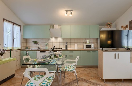 Rakalj House | Fully fenced holiday home, your pet is also welcome