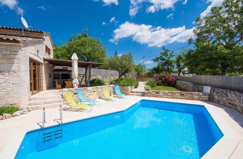 Zabrezani Villa | Fully fenced, private pool, completely air-conditioned, pet friendly