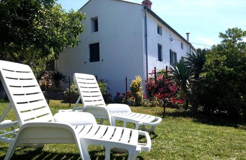 Rab Town House | Gemütliches Ferienhaus Viskic by Interhome