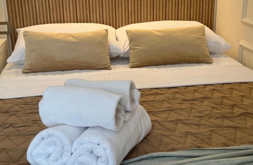 Grbavica Apartment | Golden Olive Boutique Studio Apartment with Private Parking