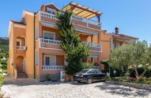 Rab Apartment | Gorgeous apartment in Barbat na Rabu