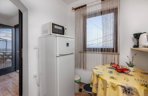 Sveti Juraj Apartment | Gorgeous apartment in Sveti Juraj with WiFi