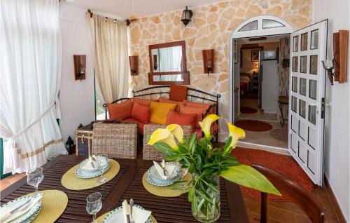Blace Apartment | Gorgeous Apartment In Blace With House Sea View