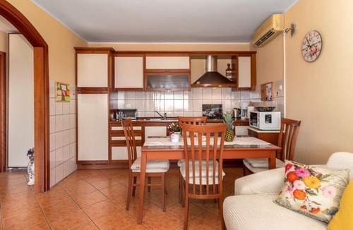 Rozmanici Apartment | Gorgeous apartment in Kostrena with WiFi