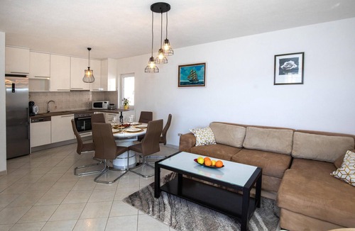 Komarna Apartment | Gorgeous apartment in Komarna with WiFi