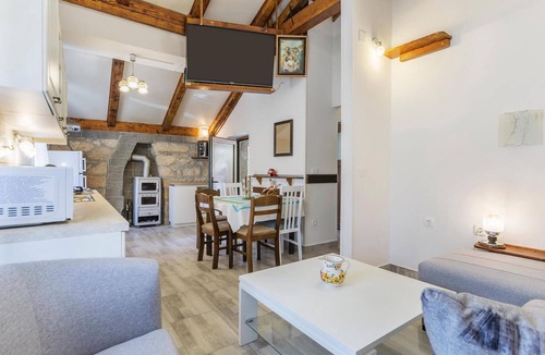 Zagorje Apartment | Gorgeous apartment in Krsan with WiFi
