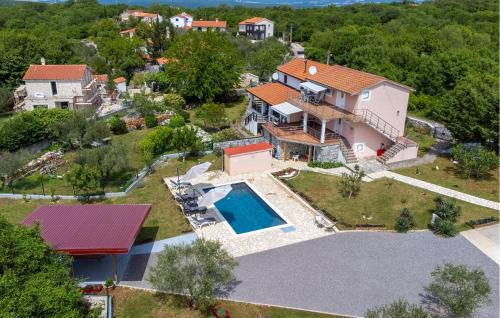 Sveti Ivan Dobrinjski Apartment | Gorgeous Apartment In Malinska With Swimming Pool