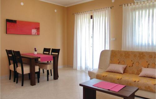 Stancija Vodopija Apartment | Gorgeous Apartment In Porec With Wifi