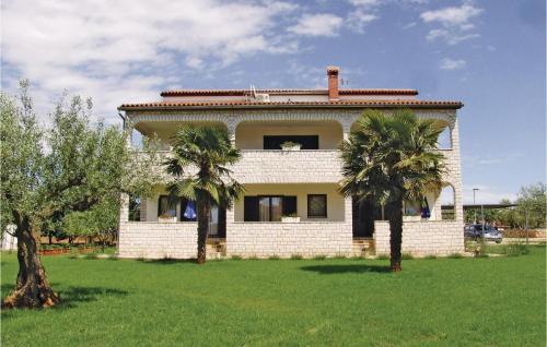 Stancija Vodopija Apartment | Gorgeous Apartment In Porec With Wifi