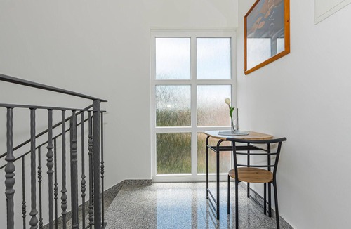 Srima Apartment | Gorgeous apartment in Srima with WiFi