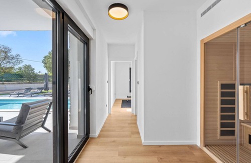 Sibenik House | Gorgeous home in Dubrava Kod Sibenika with sauna