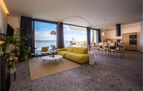 Brela House | Gorgeous Home In Brela