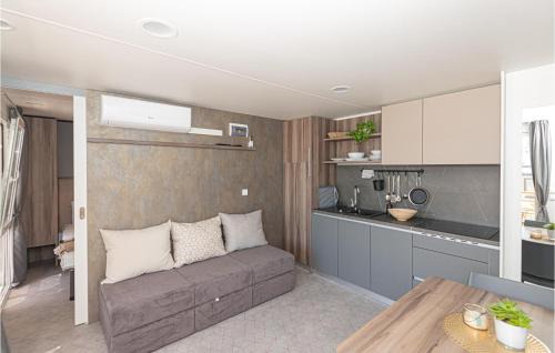 Brodarica House | Gorgeous Home In Brodarica