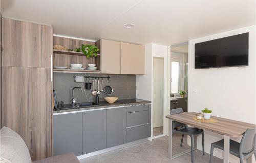 Brodarica House | Gorgeous Home In Brodarica