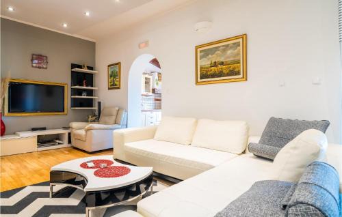 Konavle House | Gorgeous Home In Gruda With Sauna