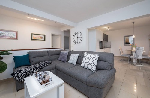 Ripenda Verbanci House | Gorgeous home in Labin