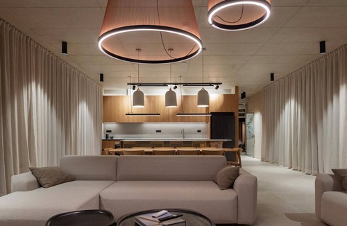 Lun House | Gorgeous home in Lun with sauna