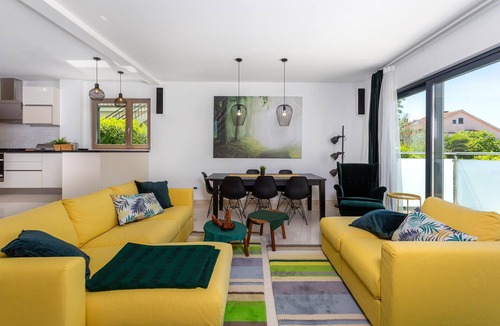 Njivice House | Gorgeous home in Njivice