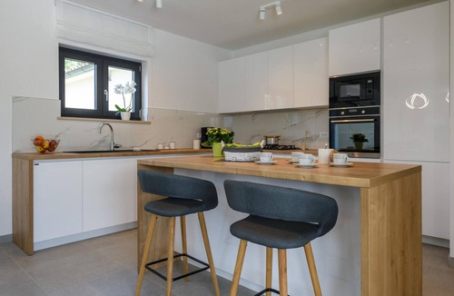 Prodol House | Gorgeous home in Prodol